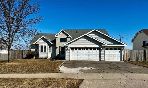 Homes For Sale - 1211 Hillside Road<br/> Sauk Rapids, MN 56379