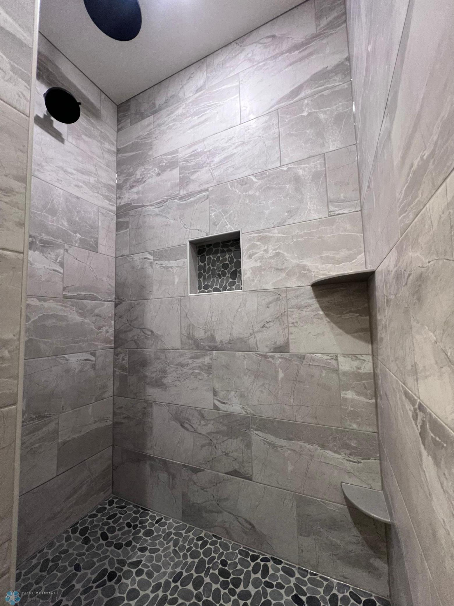 Fargo, North Dakota 58104, United States, 3 Bedrooms Bedrooms, ,3 BathroomsBathrooms,Residential,Pending,23726