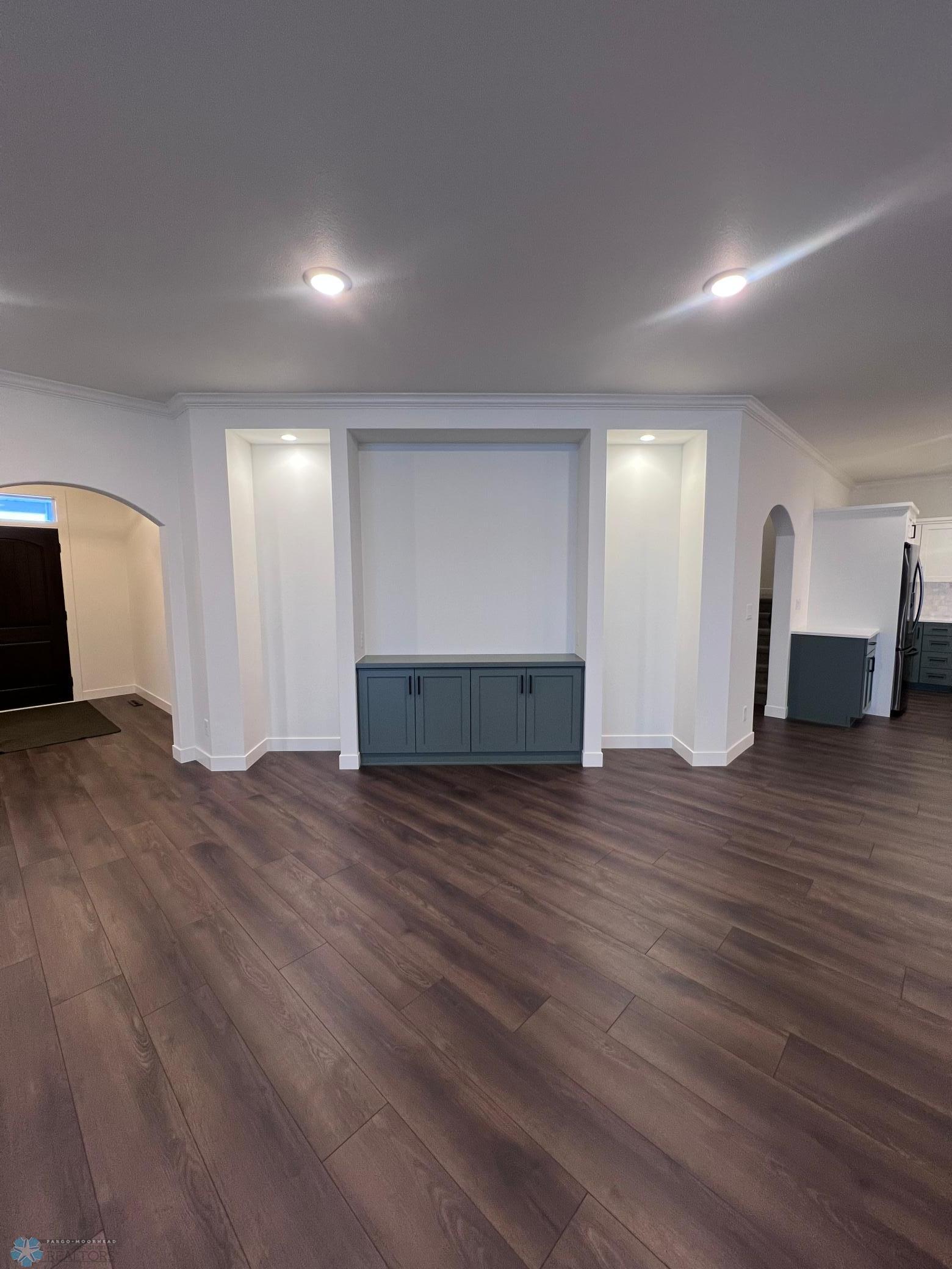 Fargo, North Dakota 58104, United States, 3 Bedrooms Bedrooms, ,3 BathroomsBathrooms,Residential,Pending,23726