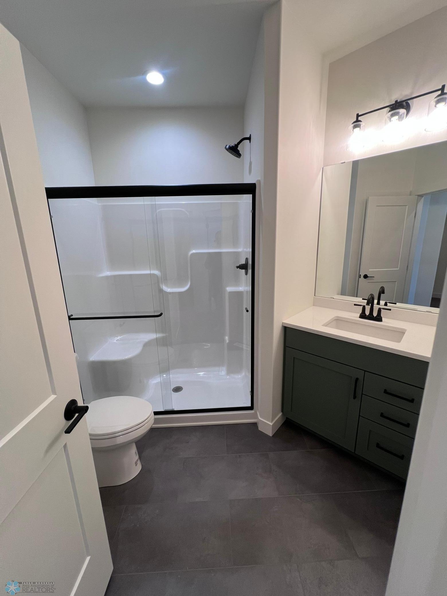 Fargo, North Dakota 58104, United States, 3 Bedrooms Bedrooms, ,3 BathroomsBathrooms,Residential,Pending,23726