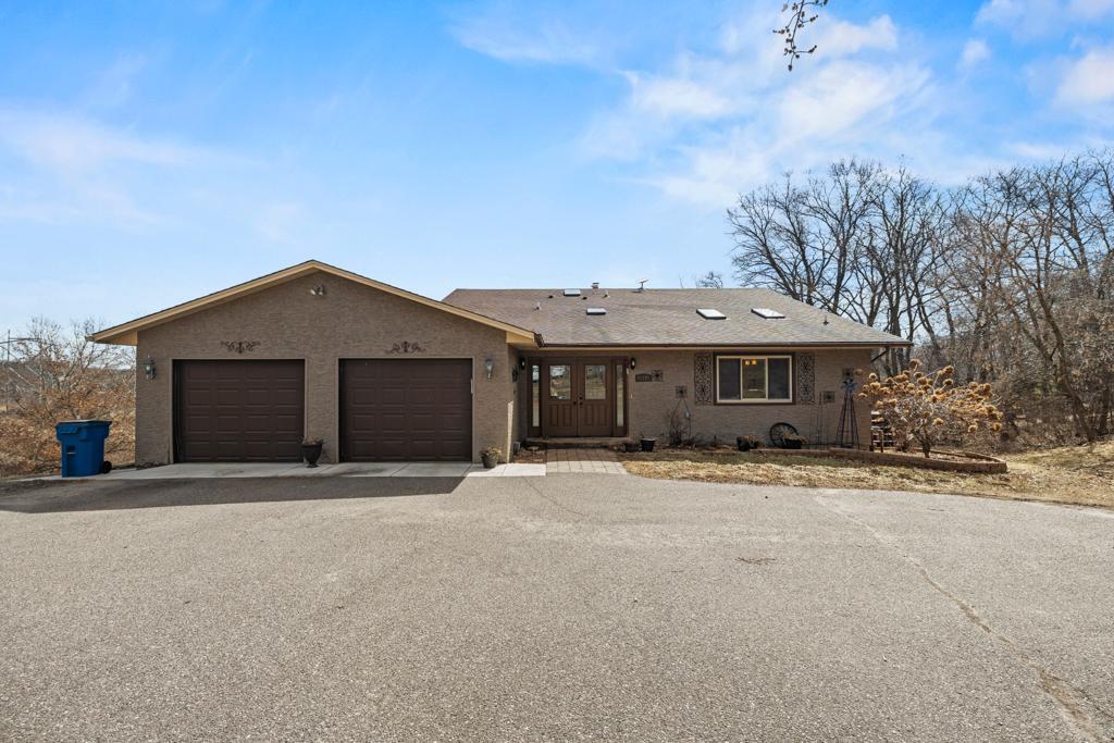 21271 Elk Lake Road, Elk River, Minnesota image 1
