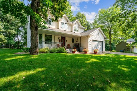 Homes For Sale - 19402 Carson Circle<br/> Sherburne County, Elk River, MN 55330