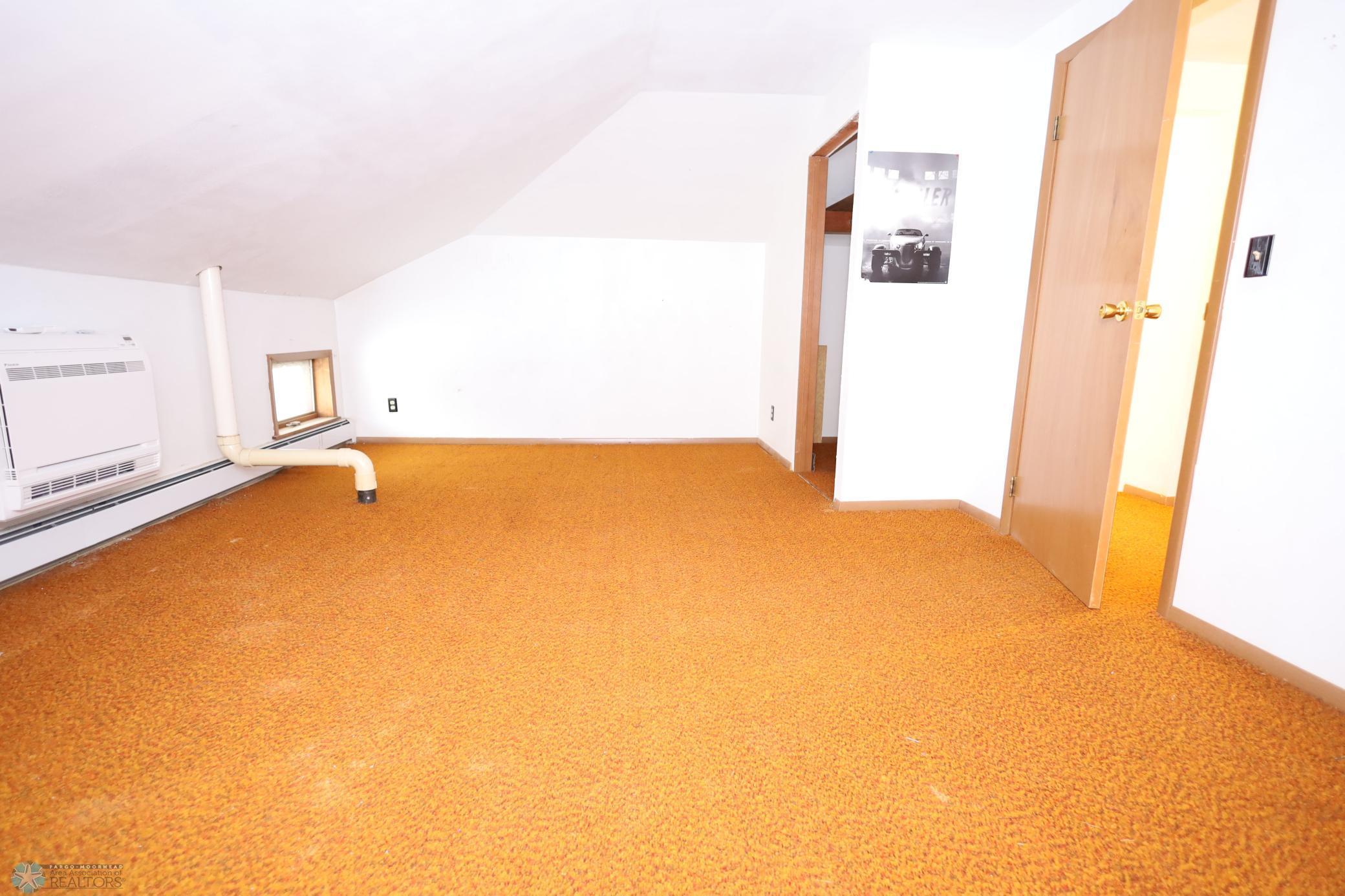 215 3rd Street, Hillsboro, North Dakota image 13