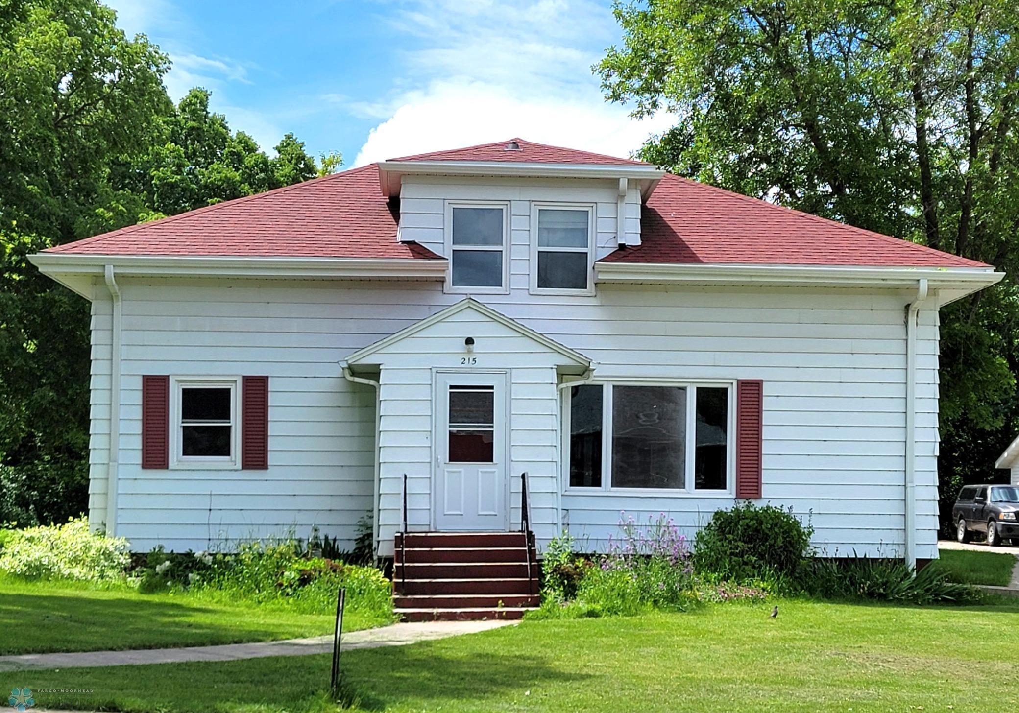 215 3rd Street, Hillsboro, North Dakota image 1