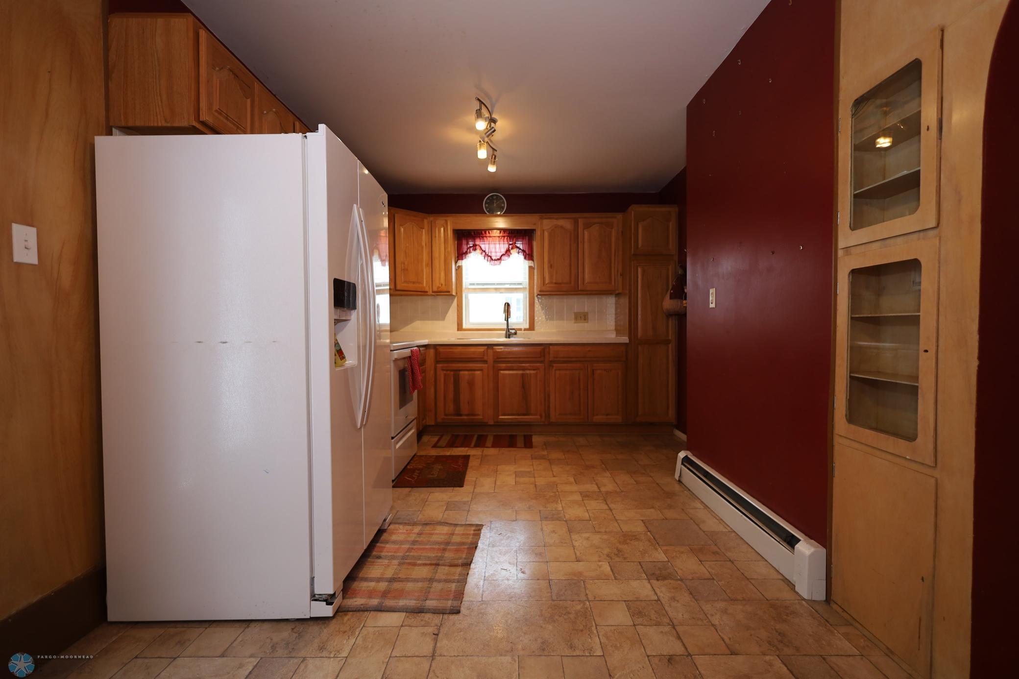215 3rd Street, Hillsboro, North Dakota image 5