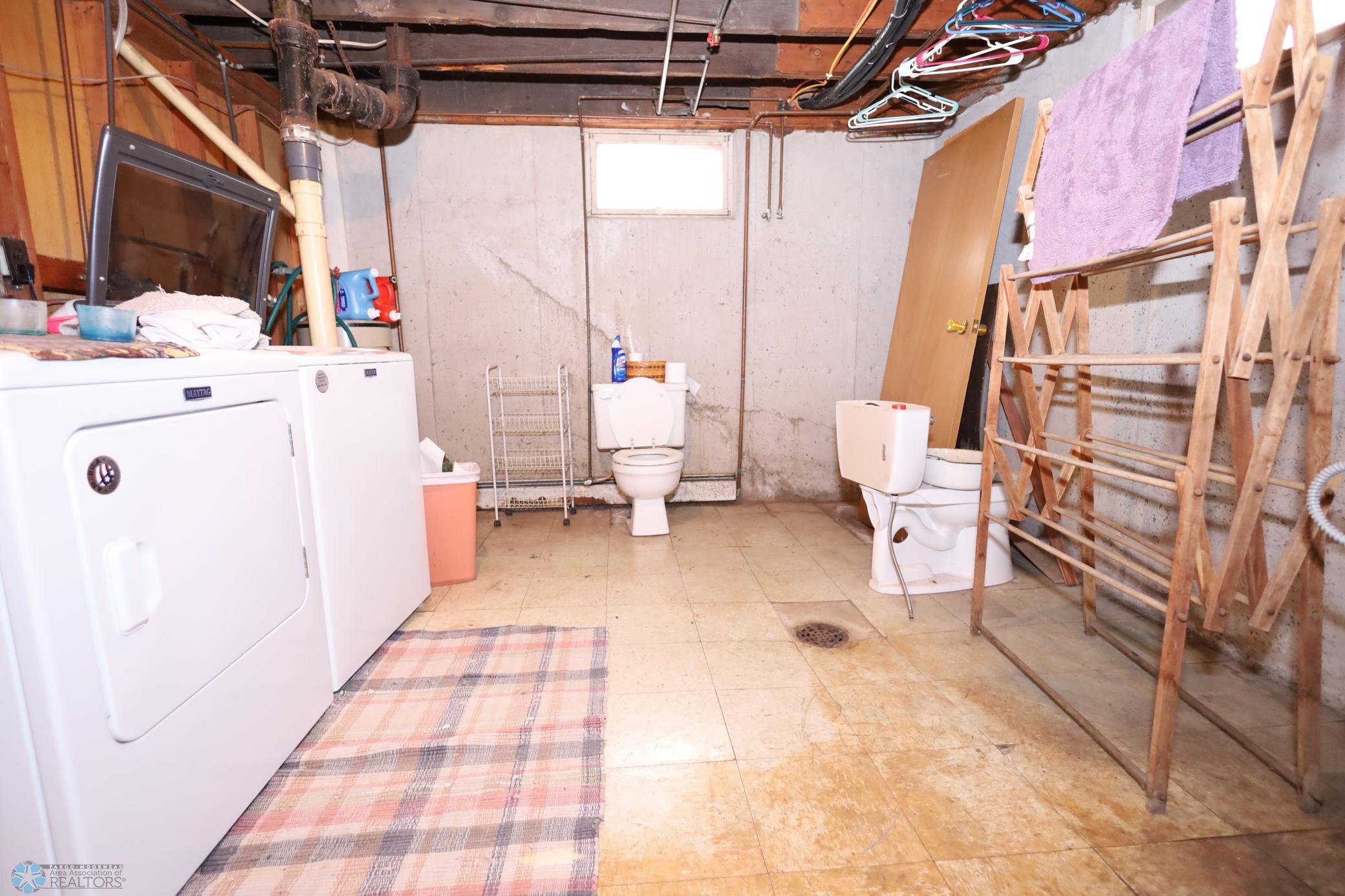 215 3rd Street, Hillsboro, North Dakota image 22