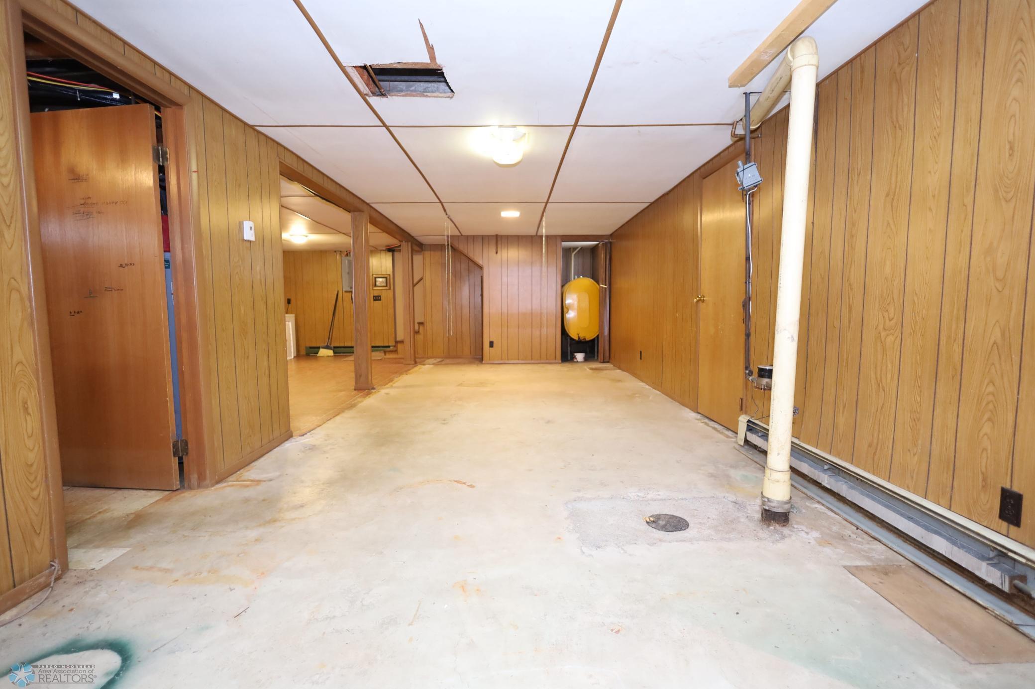 215 3rd Street, Hillsboro, North Dakota image 21