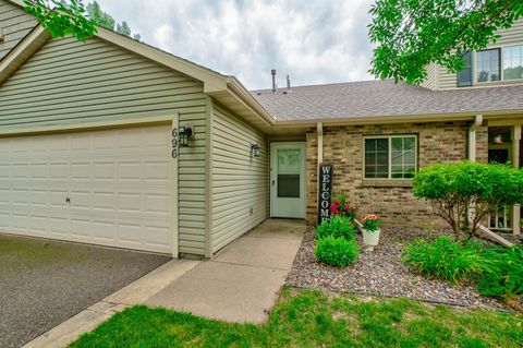 Townhouse For Sale - 696 Monn Avenue<br/> Ramsey County, Saint Paul, MN 55127