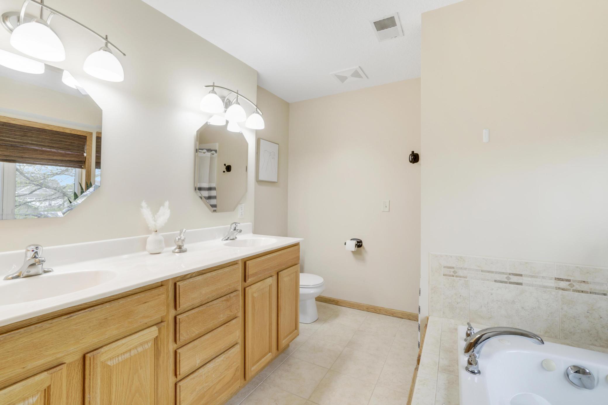 562 Hillside Drive, Prescott, Wisconsin image 27