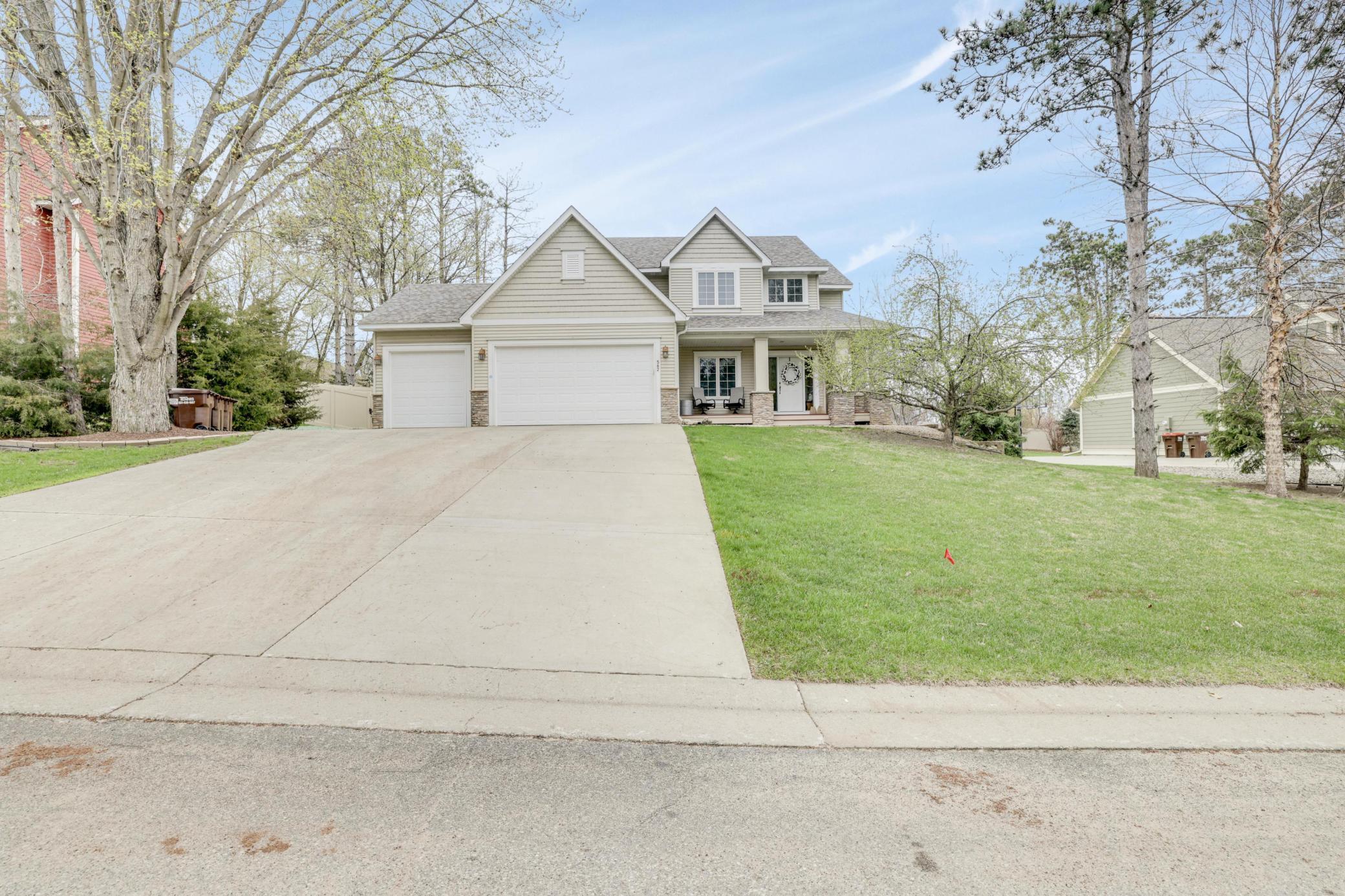 562 Hillside Drive, Prescott, Wisconsin image 1