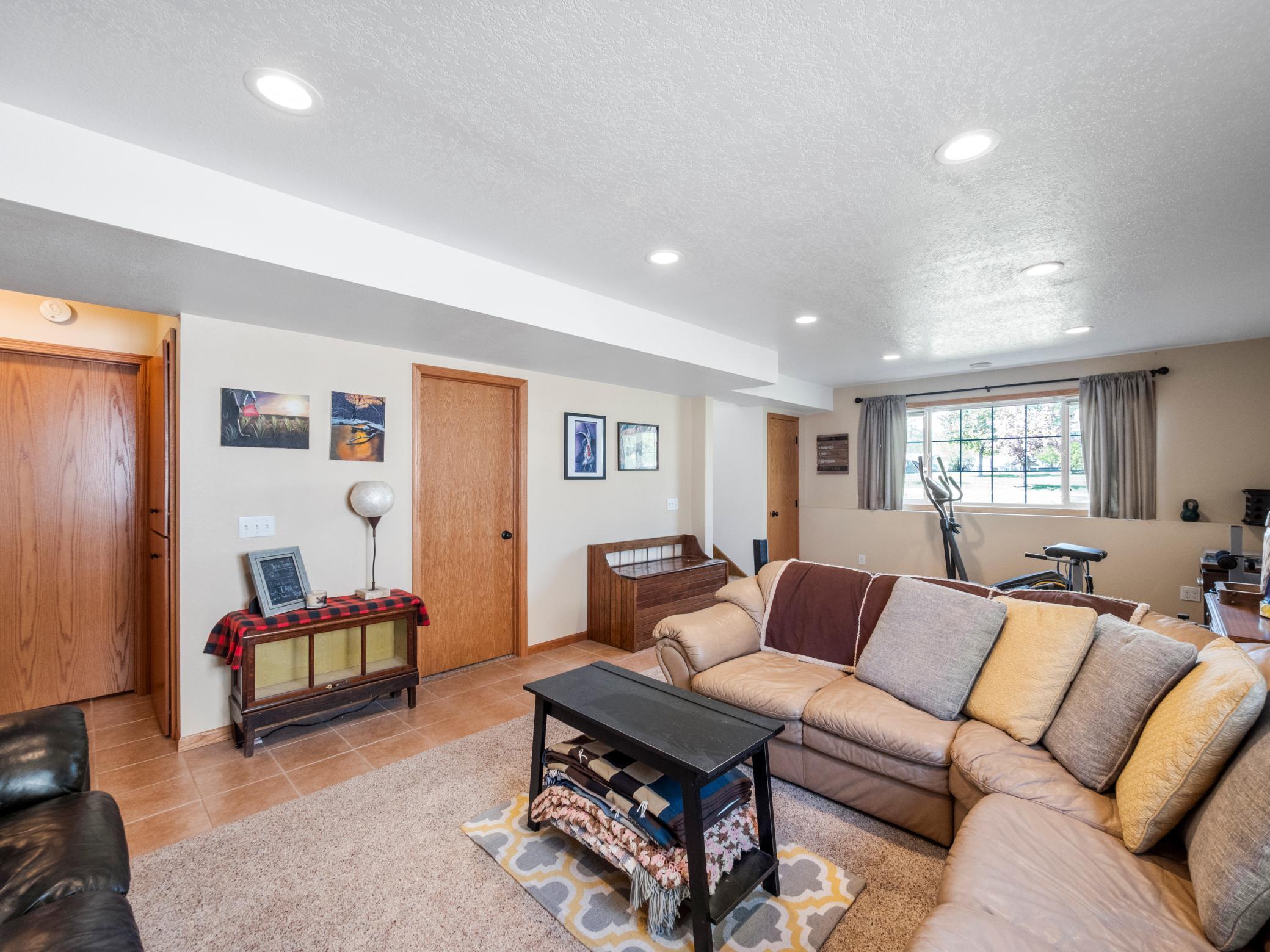 905 Derek Drive, Alexandria, Minnesota image 24