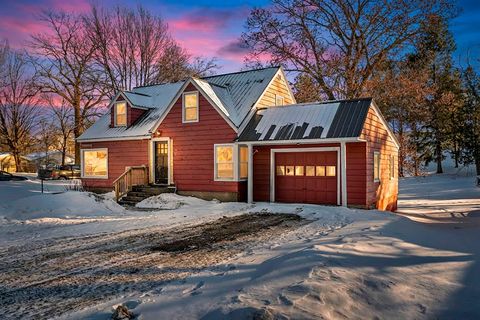 Homes For Sale - 501 Oak Street<br/> Frederic, WI 54837