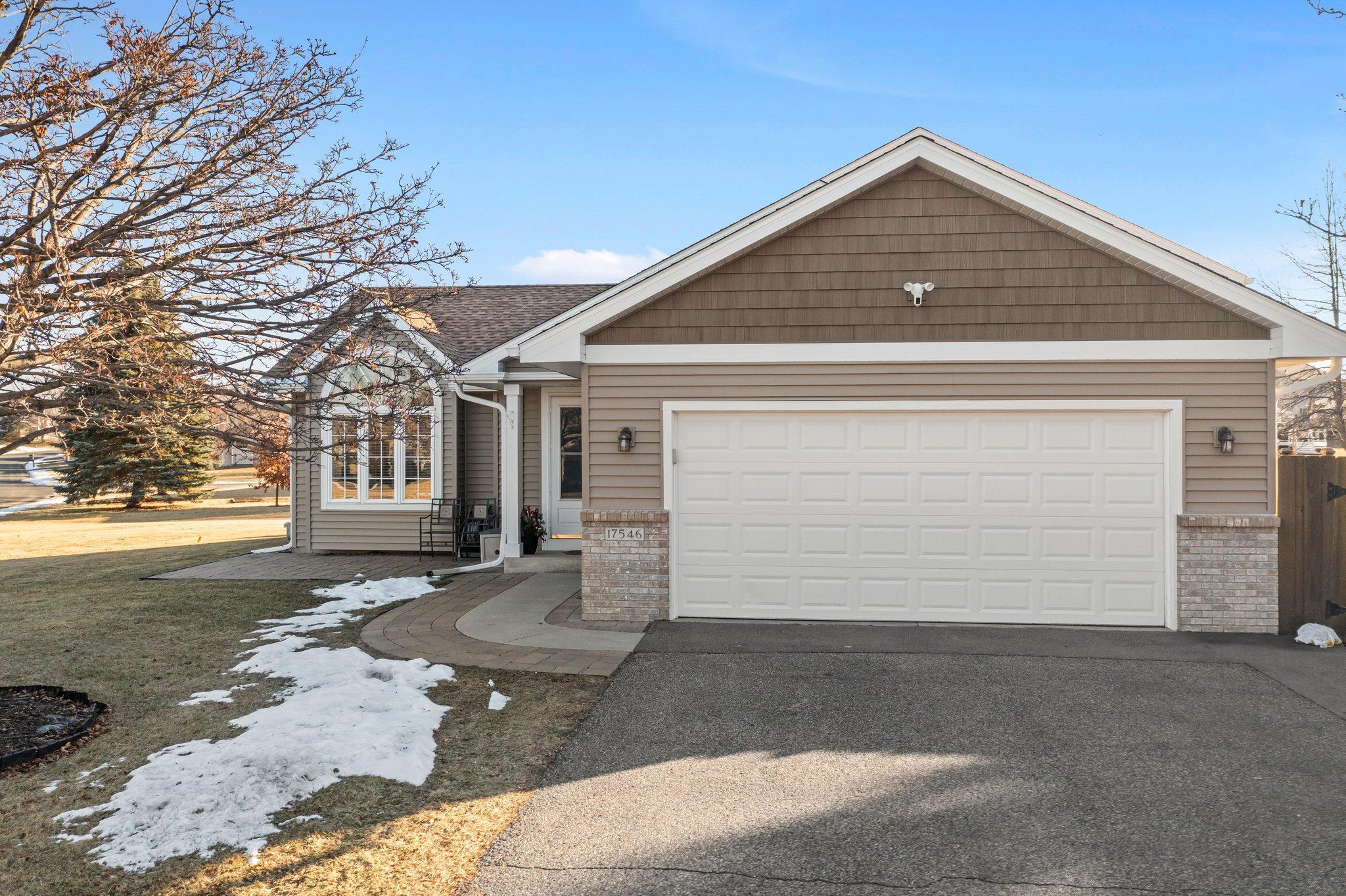 17546 Fieldfare Way, Farmington, Minnesota image 1