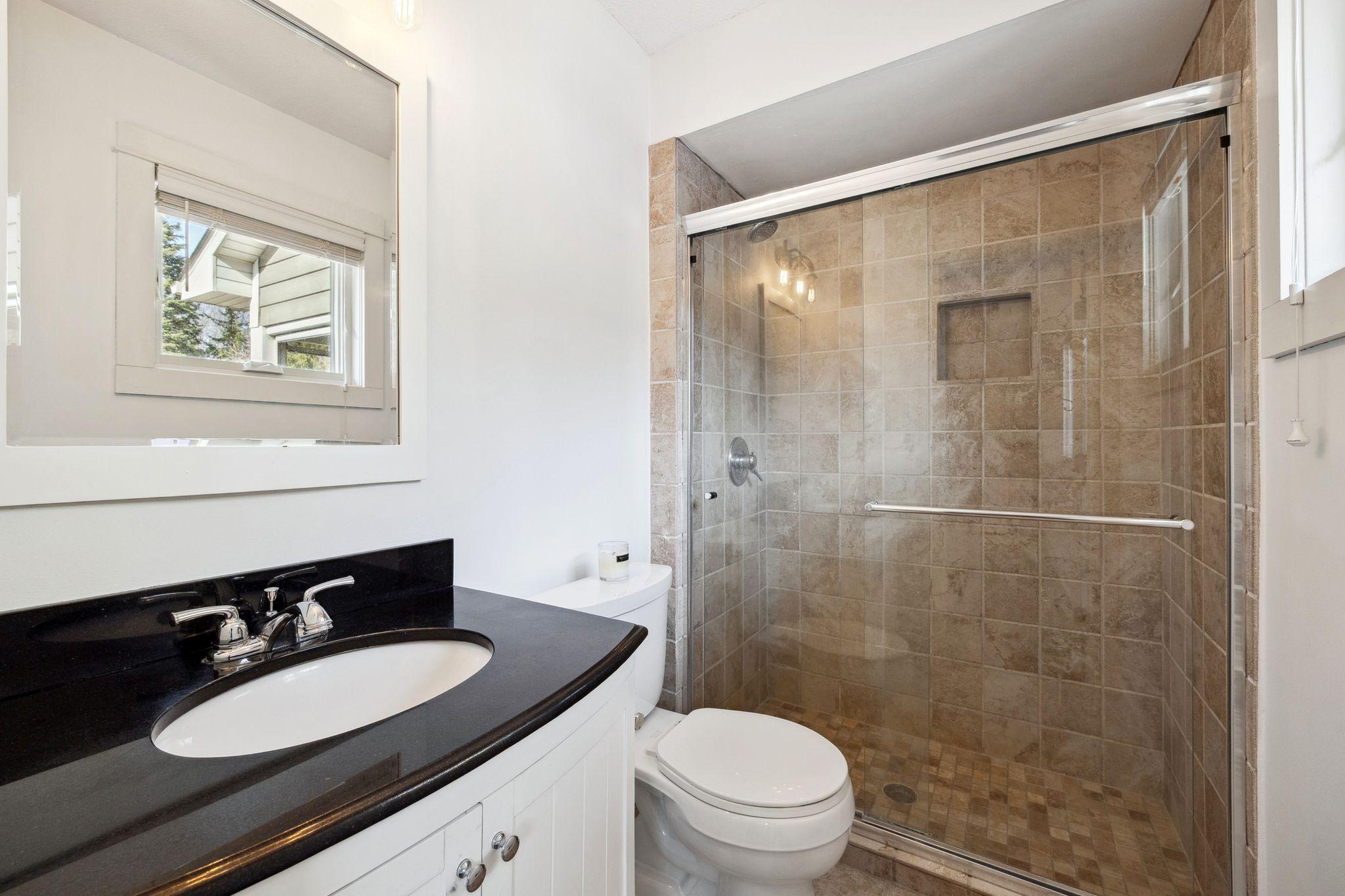 2650 Fox Street, Wayzata, Minnesota image 37