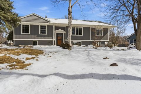 Homes For Sale - 909 16th Street<br/> Kandiyohi County, Willmar, MN 56201