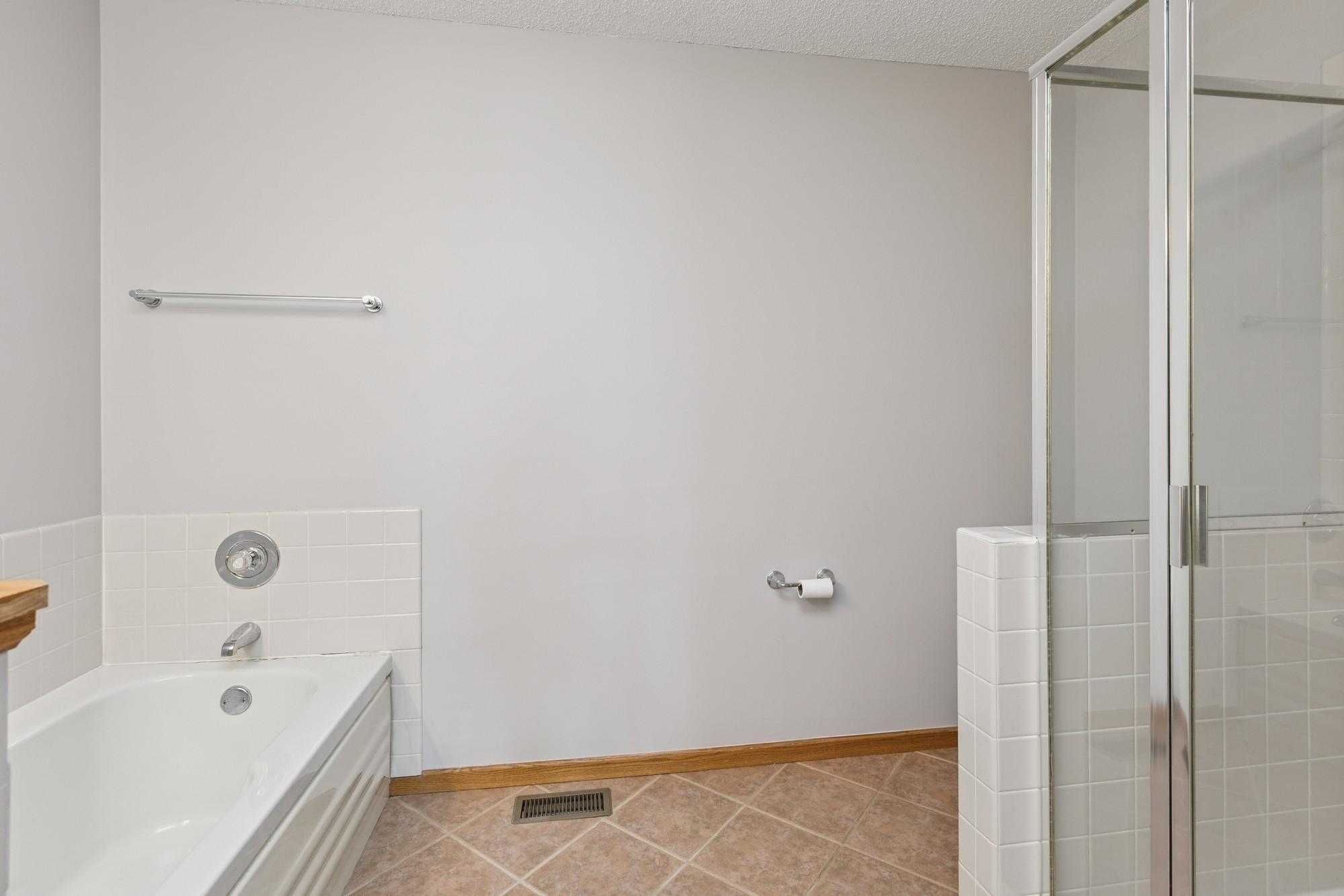 3662 Pond View Point, Saint Paul, Minnesota image 14