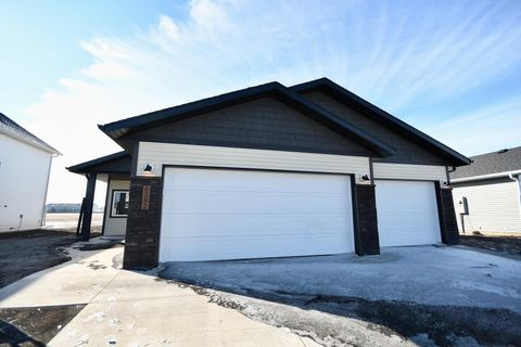 Homes For Sale - 6282 87th Avenue<br/> Horace, ND 58047