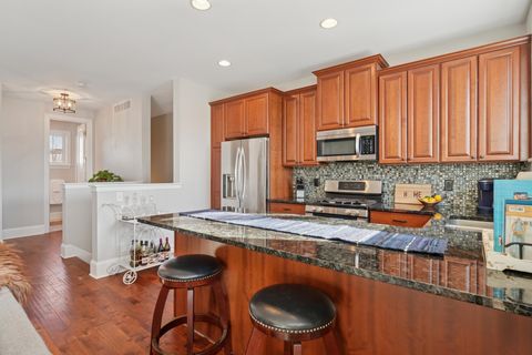 Townhouse For Sale - 5449 Lost Lake Lane<br/> Mound, MN 55364