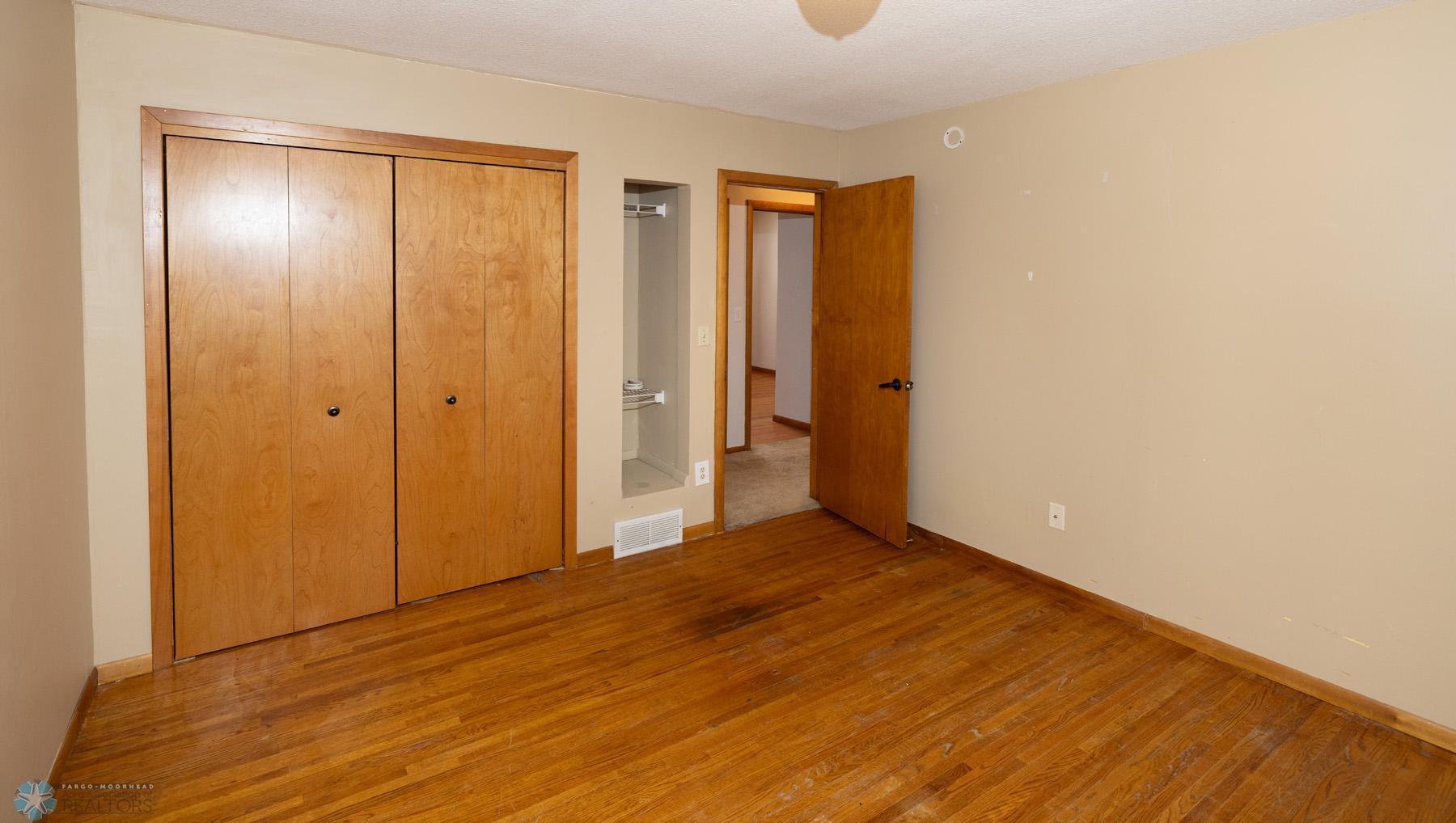 1124 24th Avenue, Moorhead, Minnesota image 16