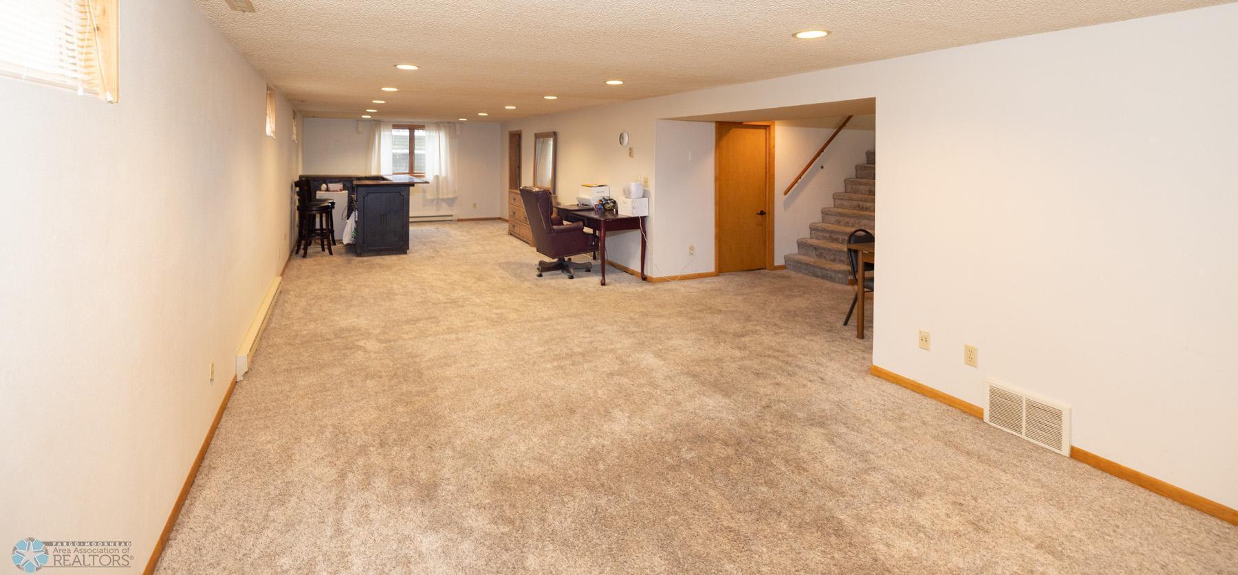 1124 24th Avenue, Moorhead, Minnesota image 19