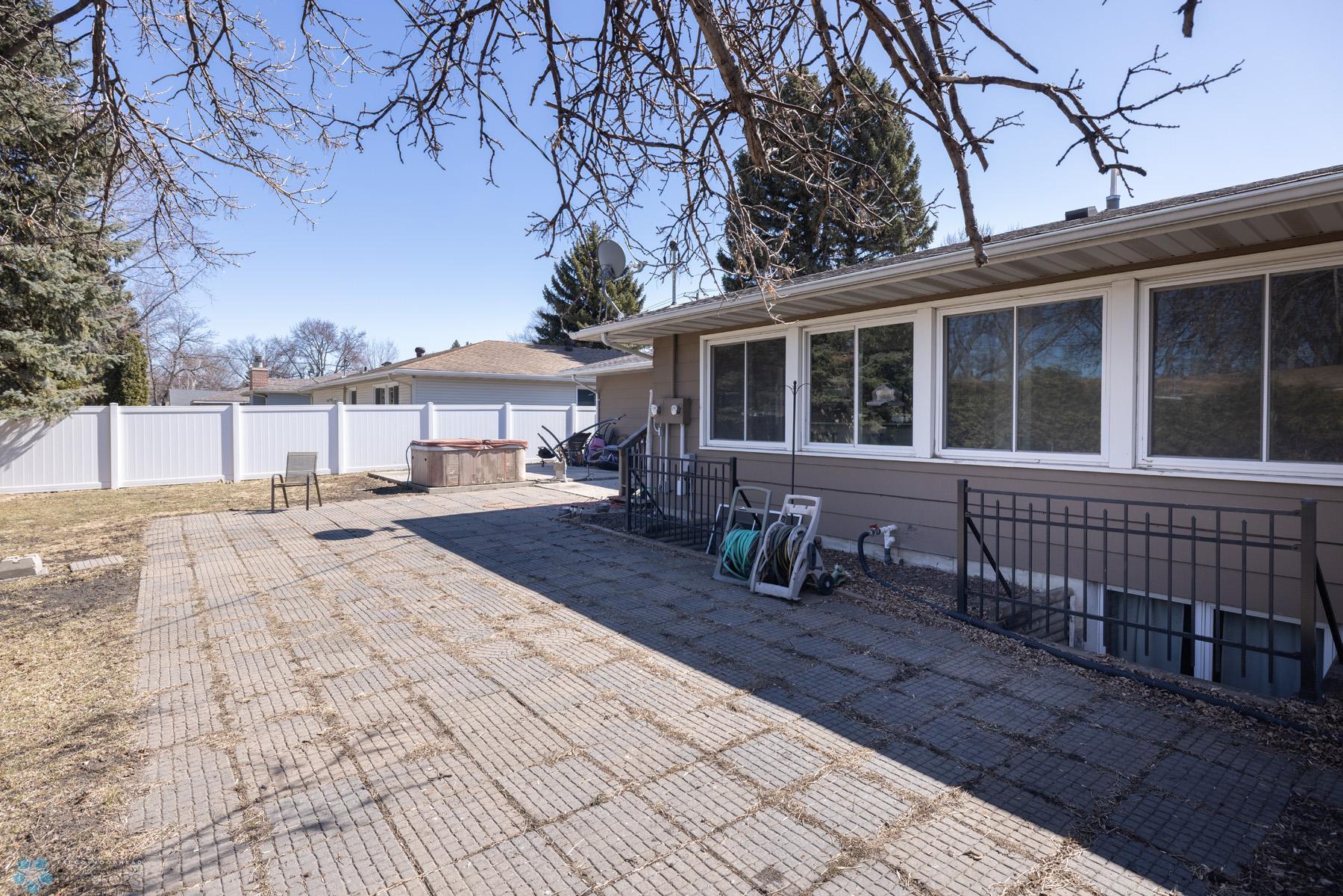 1124 24th Avenue, Moorhead, Minnesota image 30