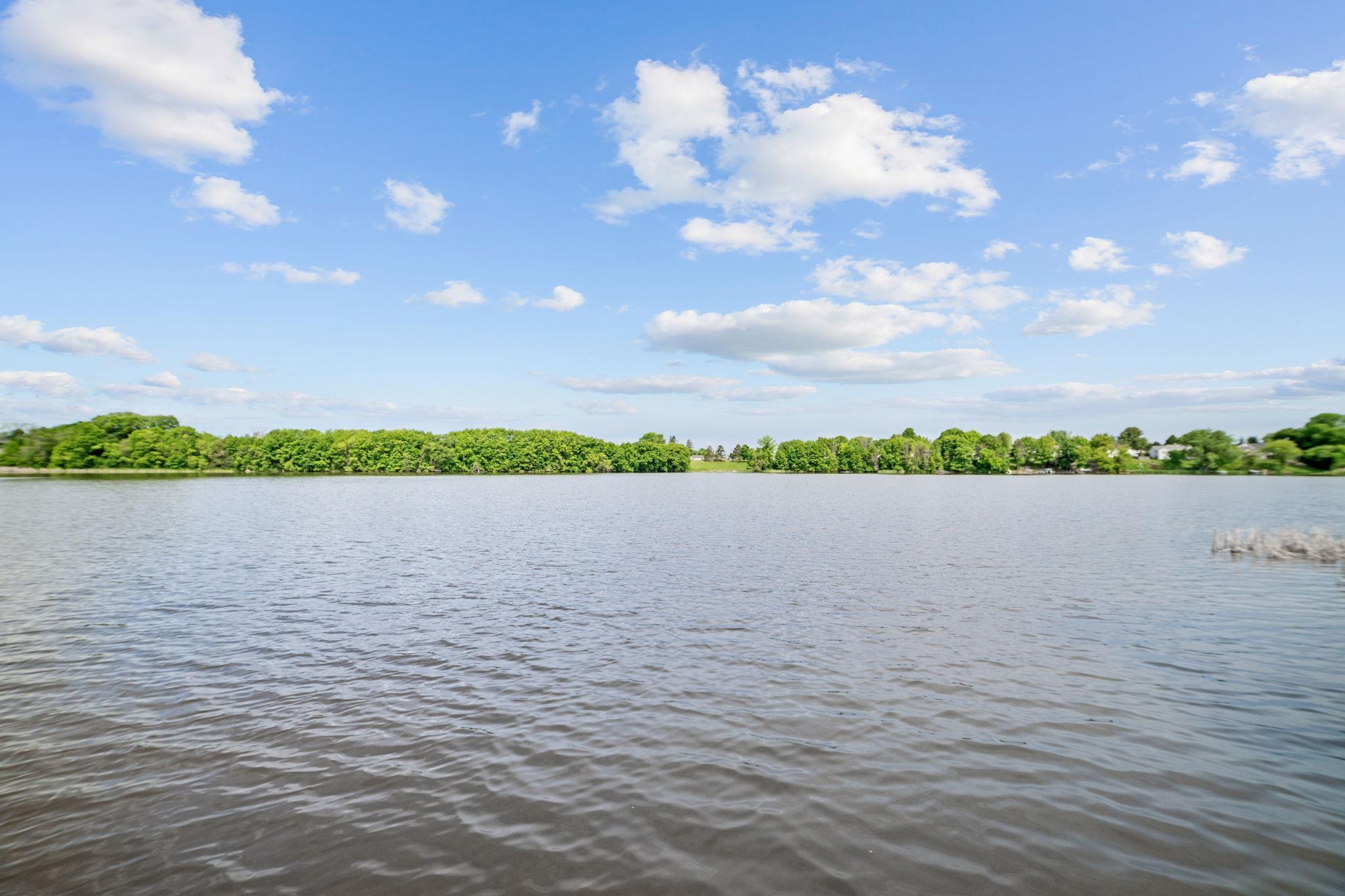 11200 Lake Point Drive, Chisago City, Minnesota image 2