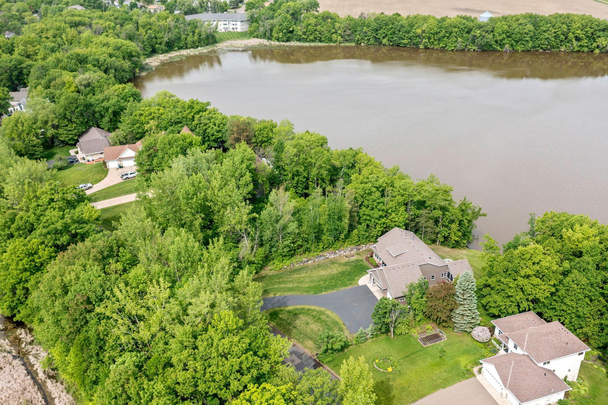 11200 Lake Point Drive, Chisago City, Minnesota image 6