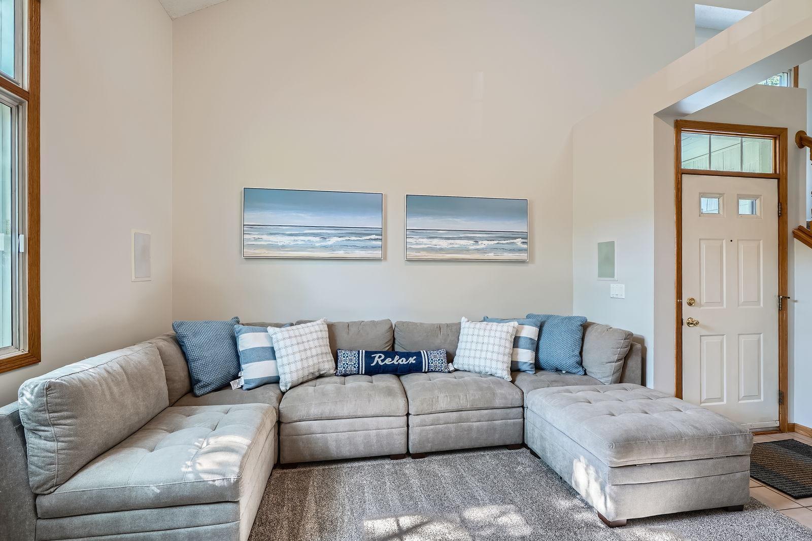 17908 Cobblestone Way, Eden Prairie, Minnesota image 6