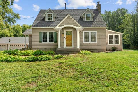 Homes For Sale - 3213 County Road 101<br/> Minnetonka, MN 55391