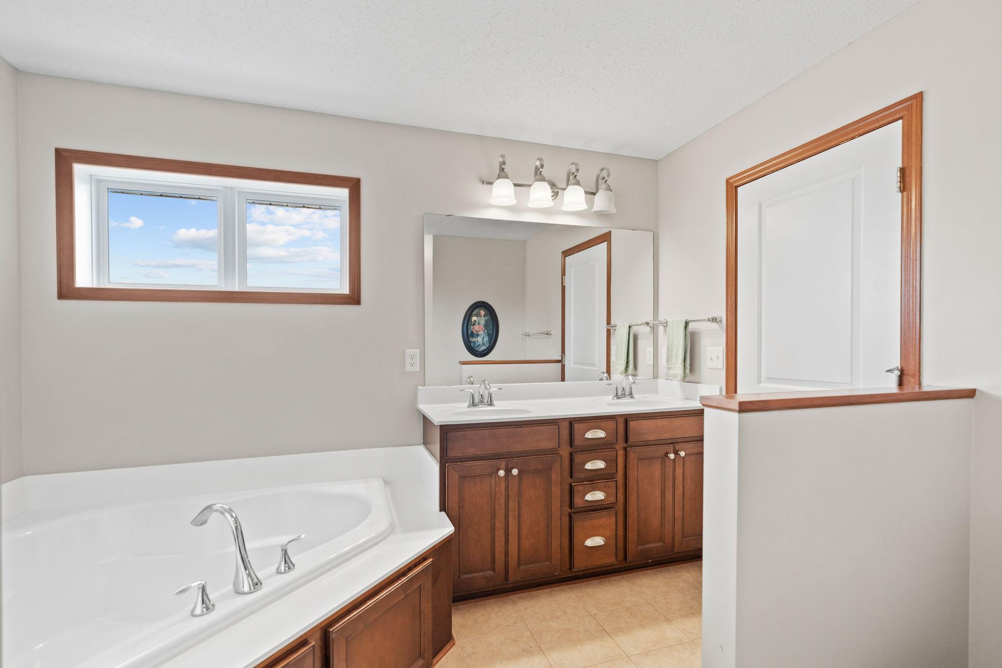 3195 Maureen Lane, Stillwater, Minnesota image 23