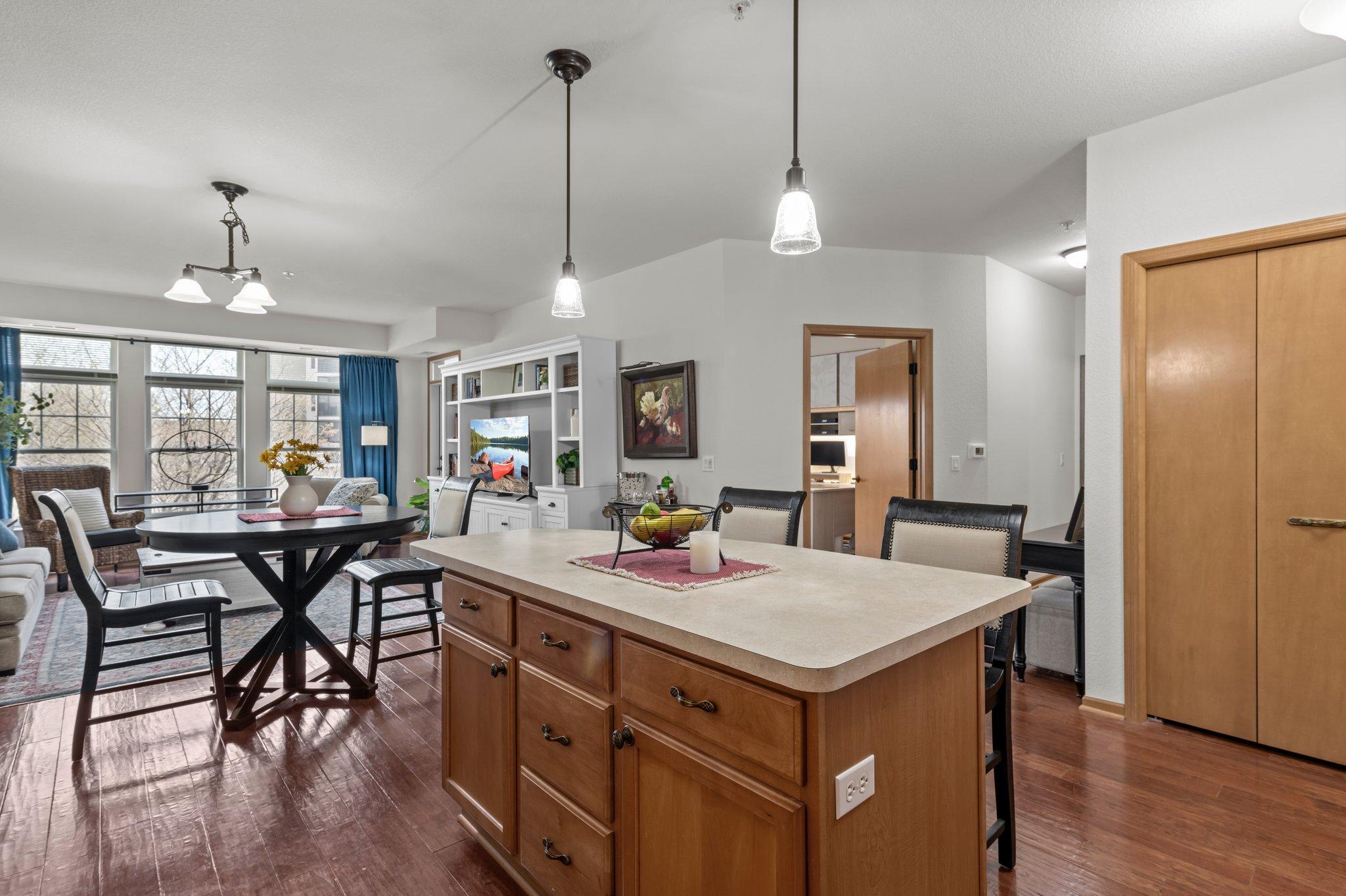 7100 Metro Boulevard #204, Minneapolis, Minnesota image 1