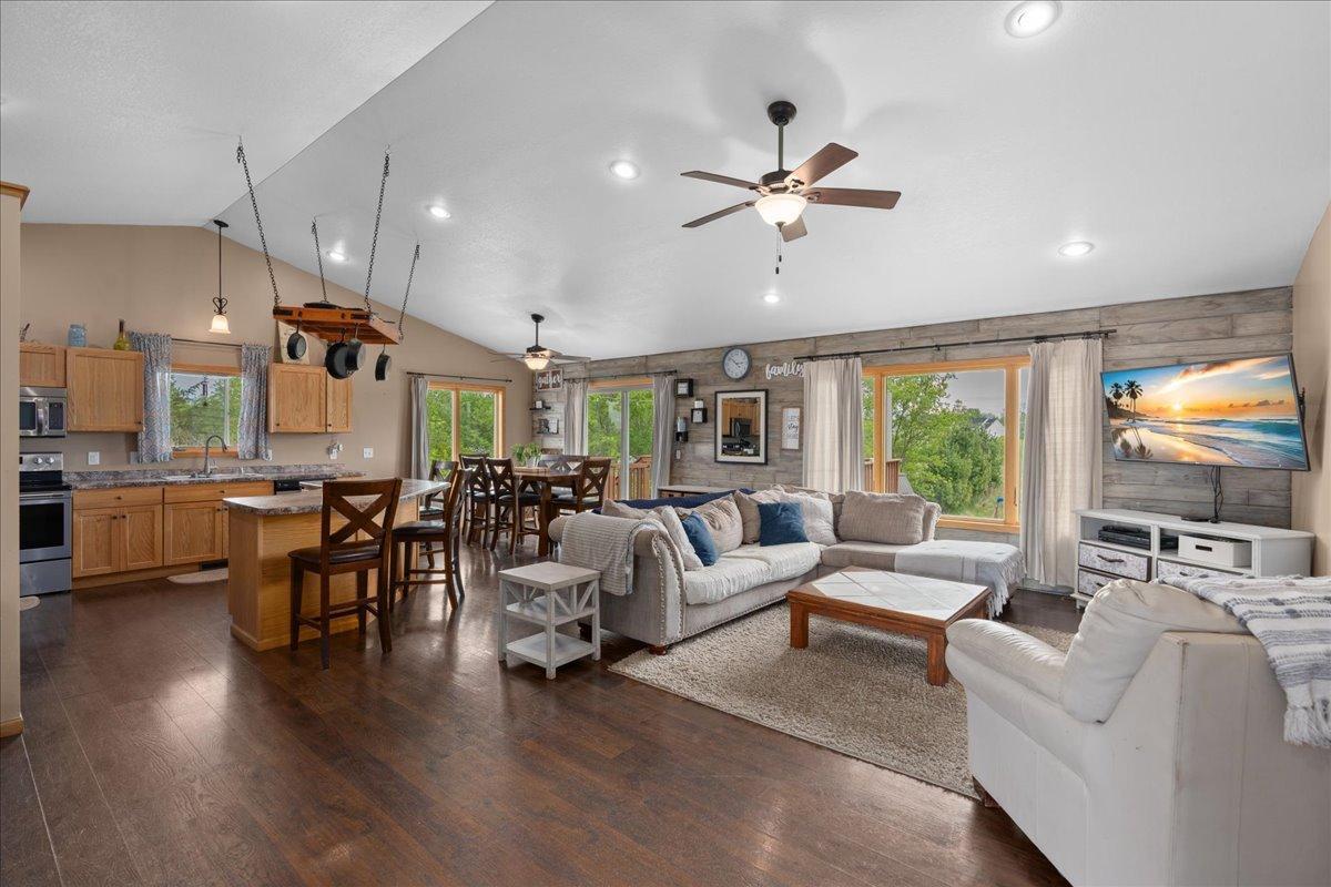 1489 94th Street, New Richmond, Wisconsin image 3