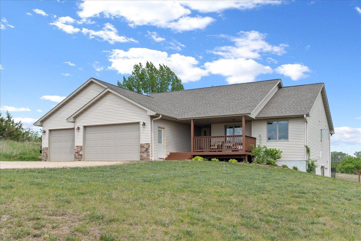 1489 94th Street, New Richmond, Wisconsin image 1