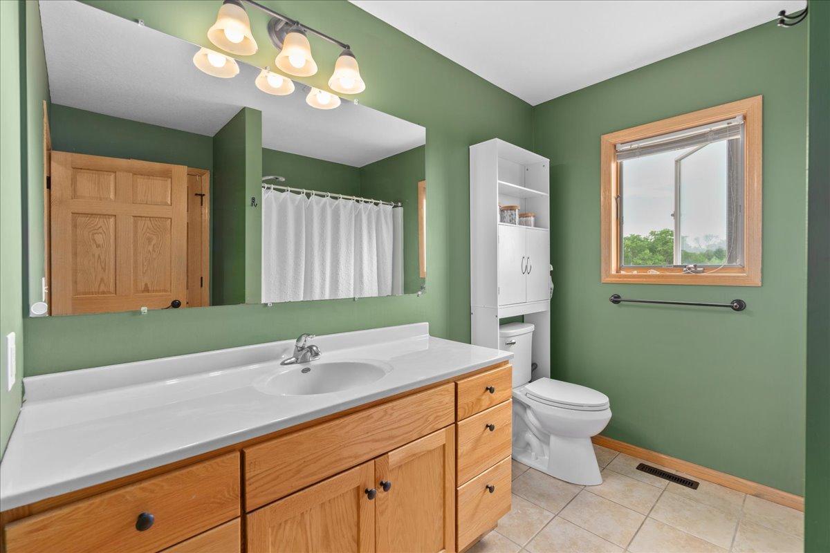 1489 94th Street, New Richmond, Wisconsin image 12