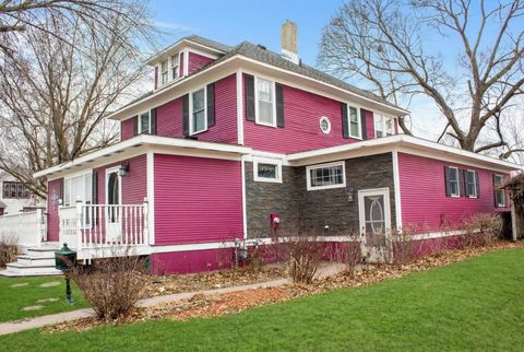 Homes For Sale - 710 W Oakland Avenue<br/> Mower County, Austin, MN 55912