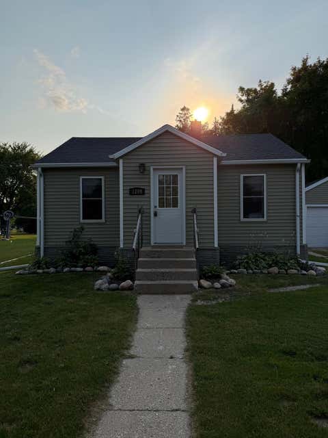 Homes For Sale - 1209 Arnold Avenue<br/> Thief River Falls, MN 56701