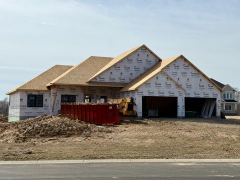 Homes For Sale - 2490 179th Avenue<br/> Ham Lake, MN 55304