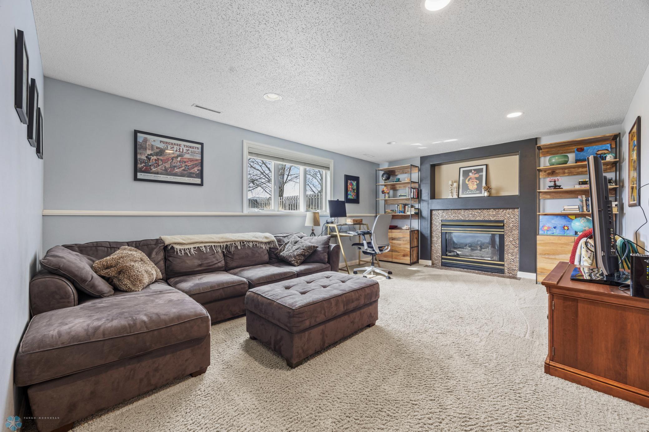 5103 Rose Creek Parkway, Fargo, North Dakota image 24