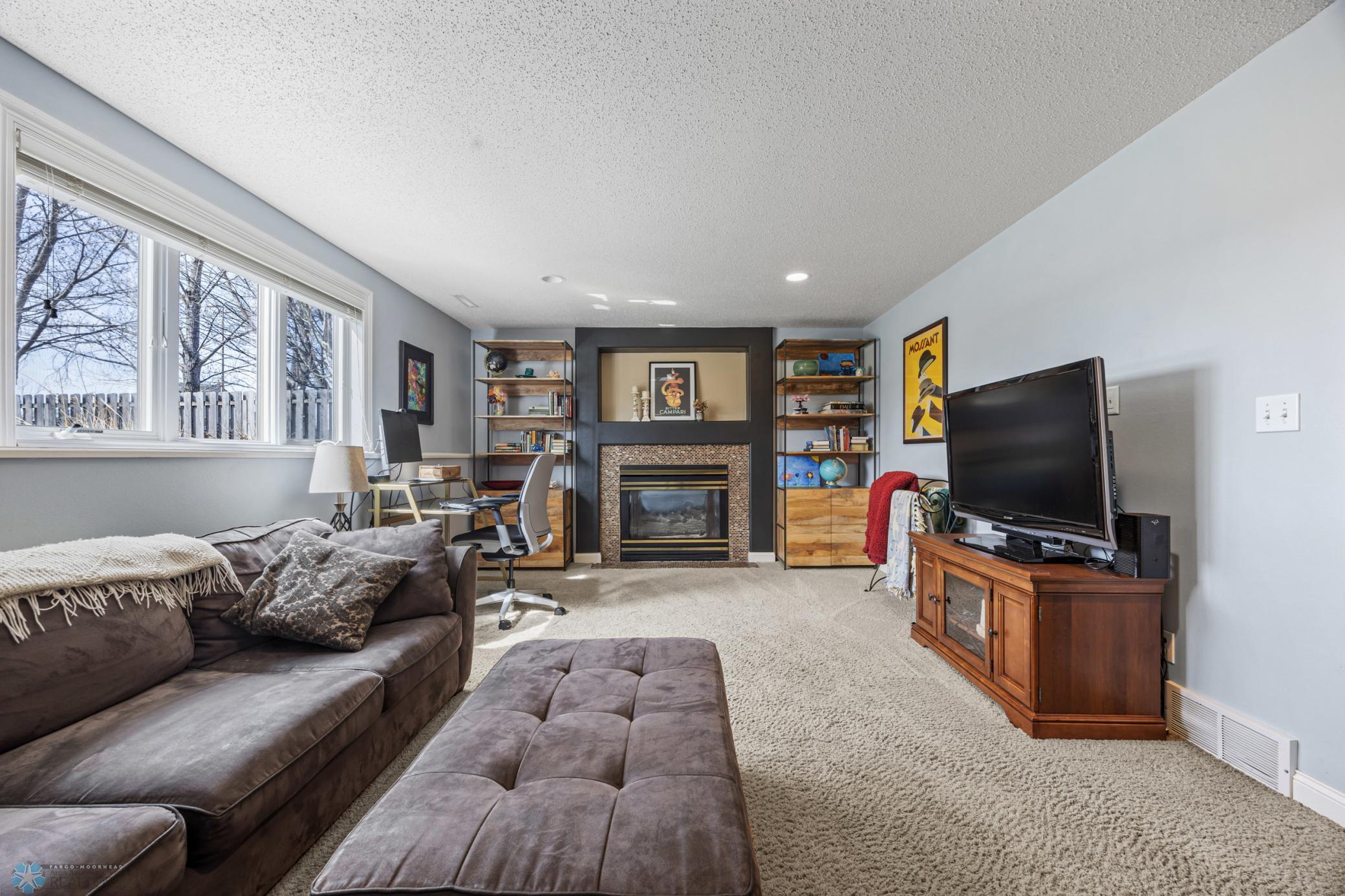 5103 Rose Creek Parkway, Fargo, North Dakota image 25