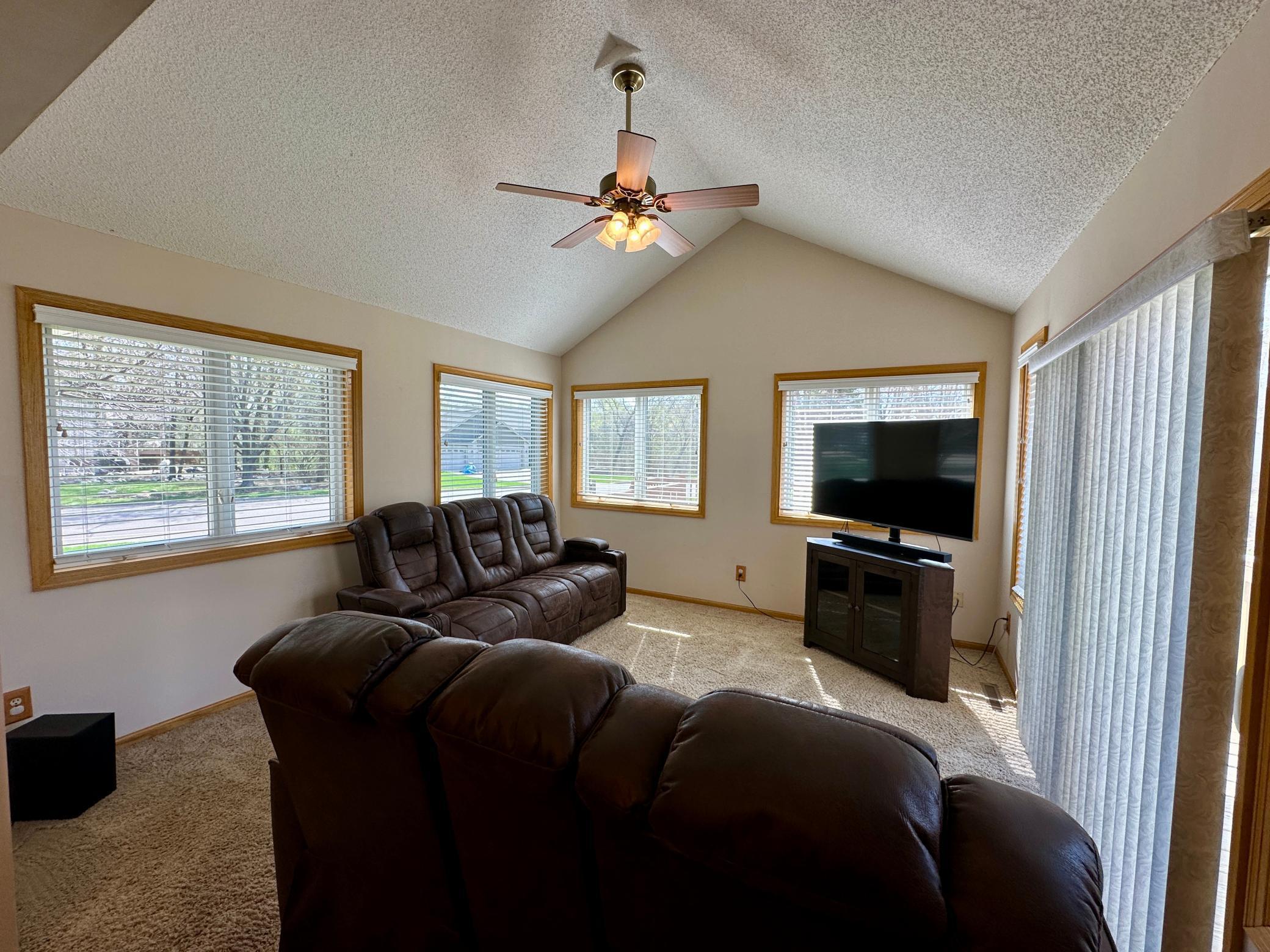 650 River Birch Place, Circle Pines, Minnesota image 11