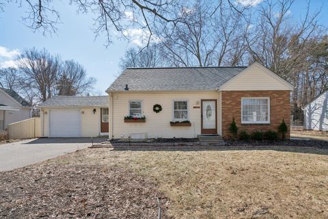 Homes For Sale - 5014 Mayview Road<br/> Minnetonka, MN 55345