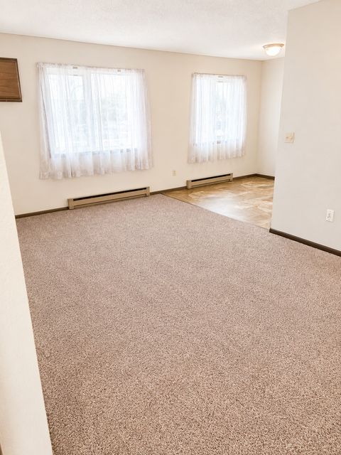 Apartment For Rent - 208 14th Avenue<br/> Waseca, MN 56093