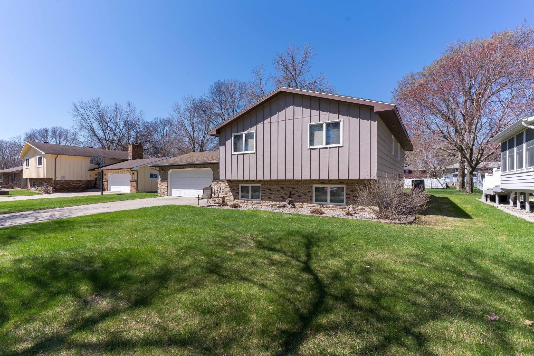 1223 N Concord Street, Fergus Falls, Minnesota image 3