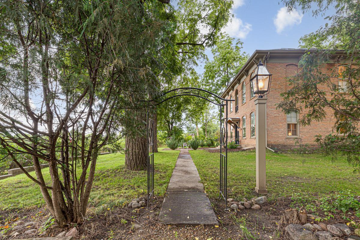 104 N 8th Street, Henderson, Minnesota image 41