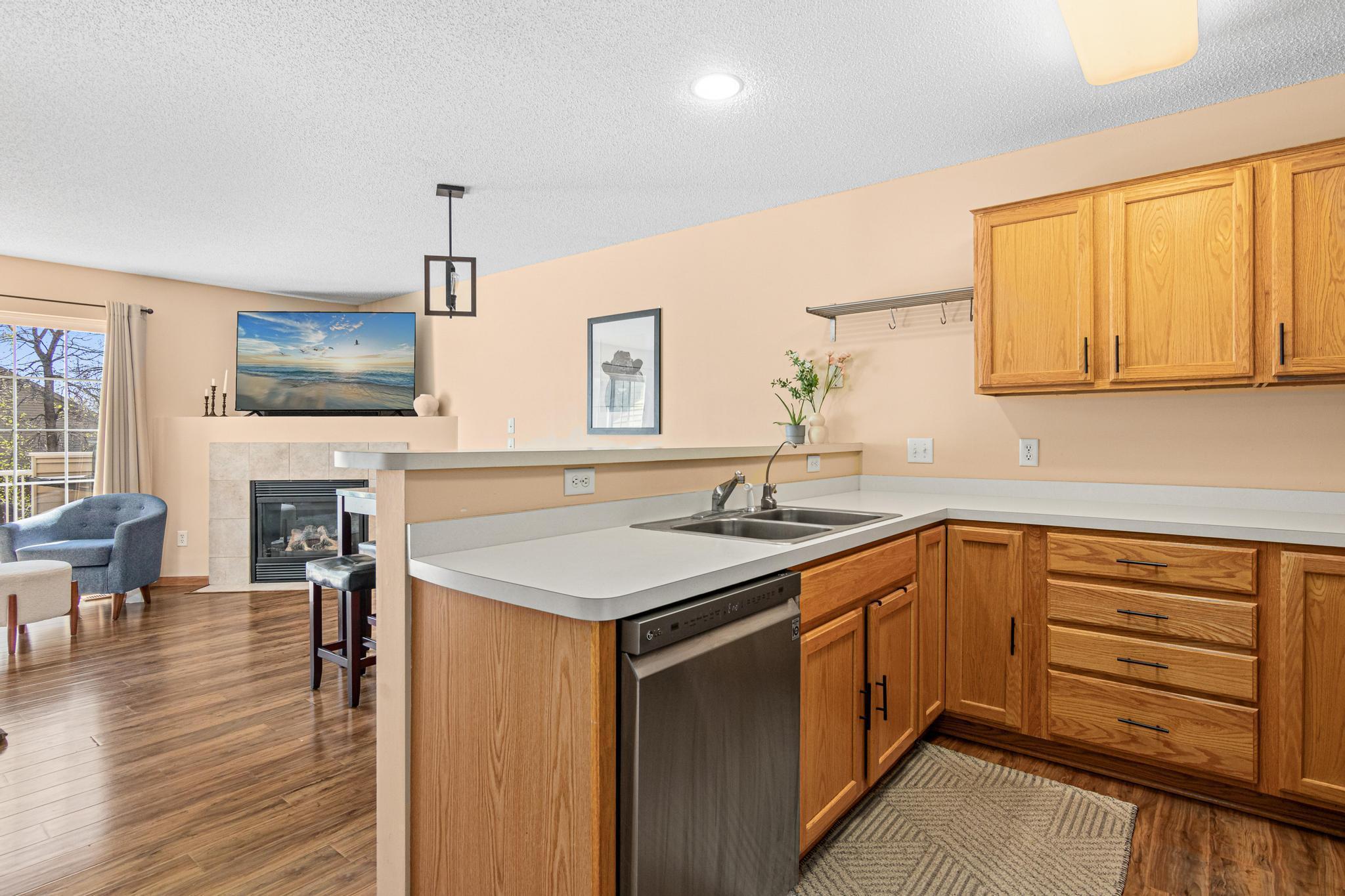 16104 70th Place, Maple Grove, Minnesota image 8