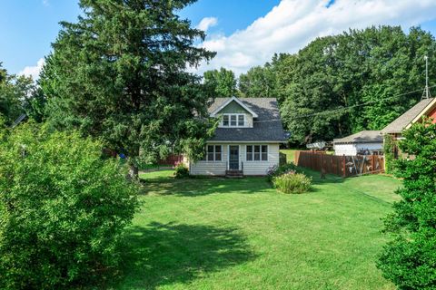 Homes For Sale - 16030 Maple Lane<br/> Center City, MN 55012