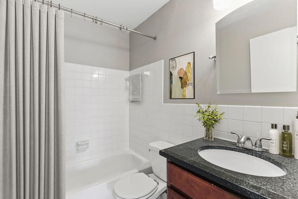 3236 Garfield Avenue #201, Minneapolis, Minnesota image 8