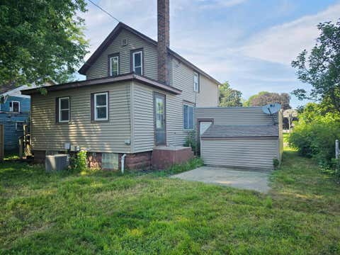 Homes For Sale - 706 E 3rd Street<br/> Fairmont, MN 56031
