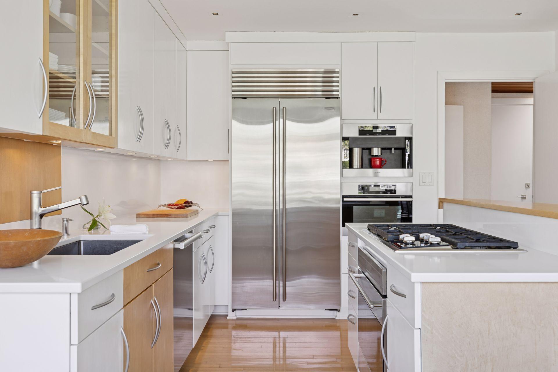 4801 E Sunnyslope Road, Edina, Minnesota image 24