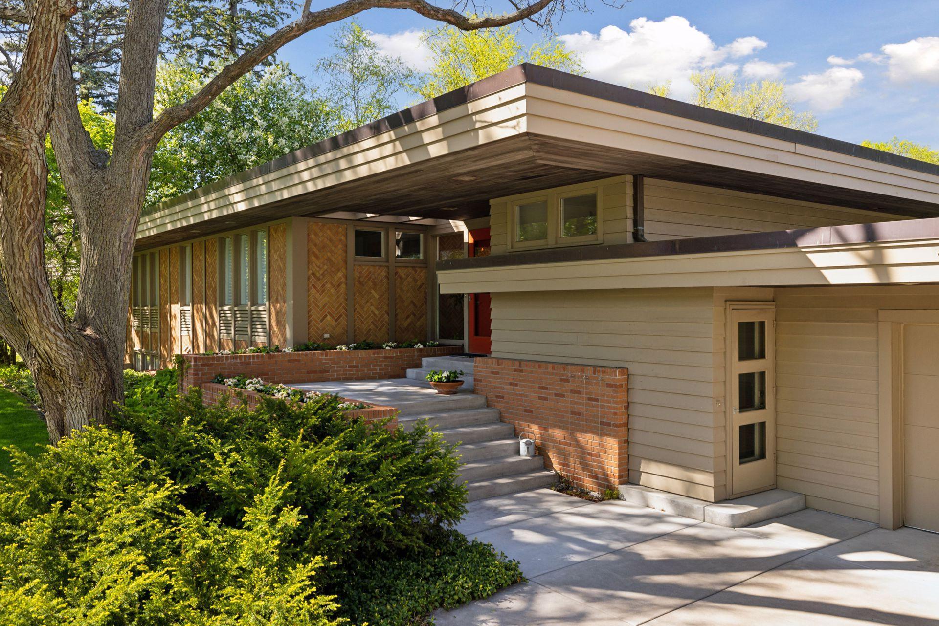 4801 E Sunnyslope Road, Edina, Minnesota image 6
